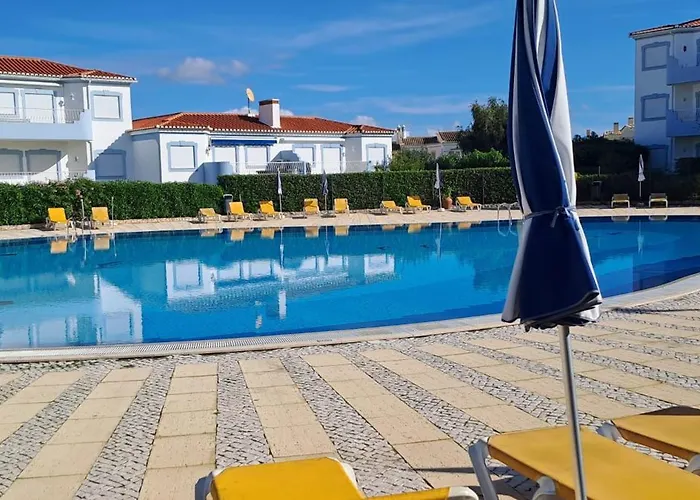 Oasis Do Joao E Da Dalila Портиман